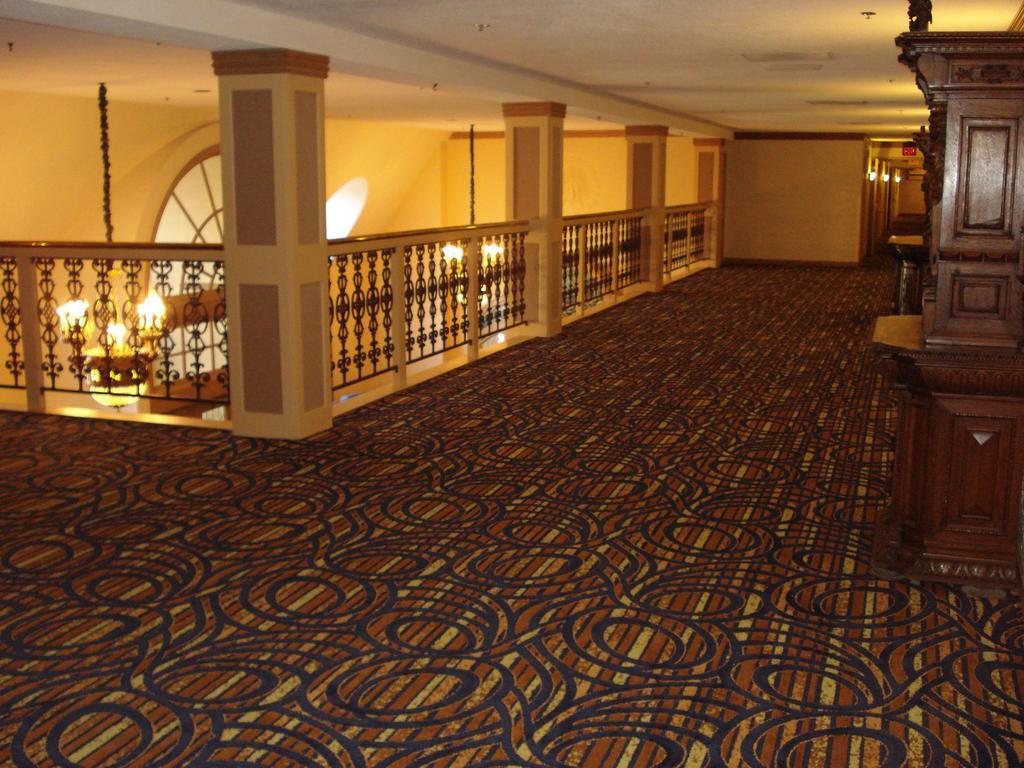 The Chateau Bloomington Hotel And Conference Center Eksteriør billede